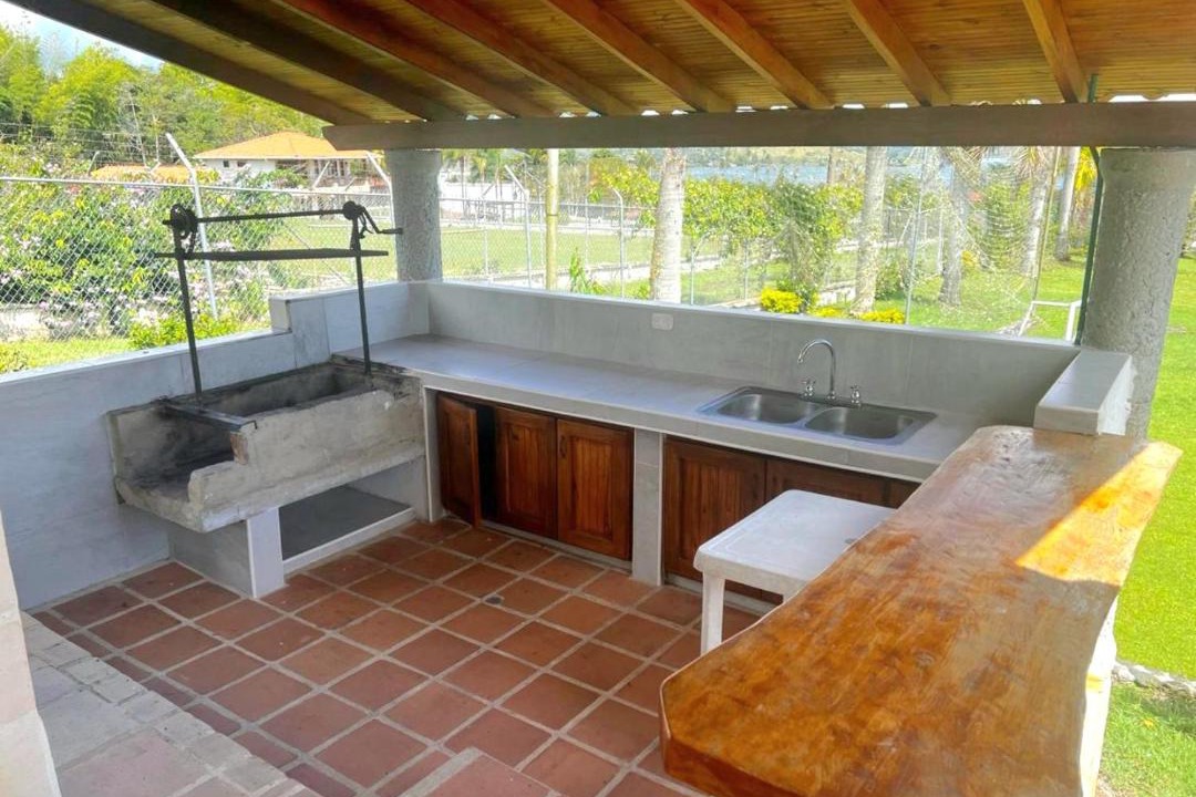 Calima House | La Mona