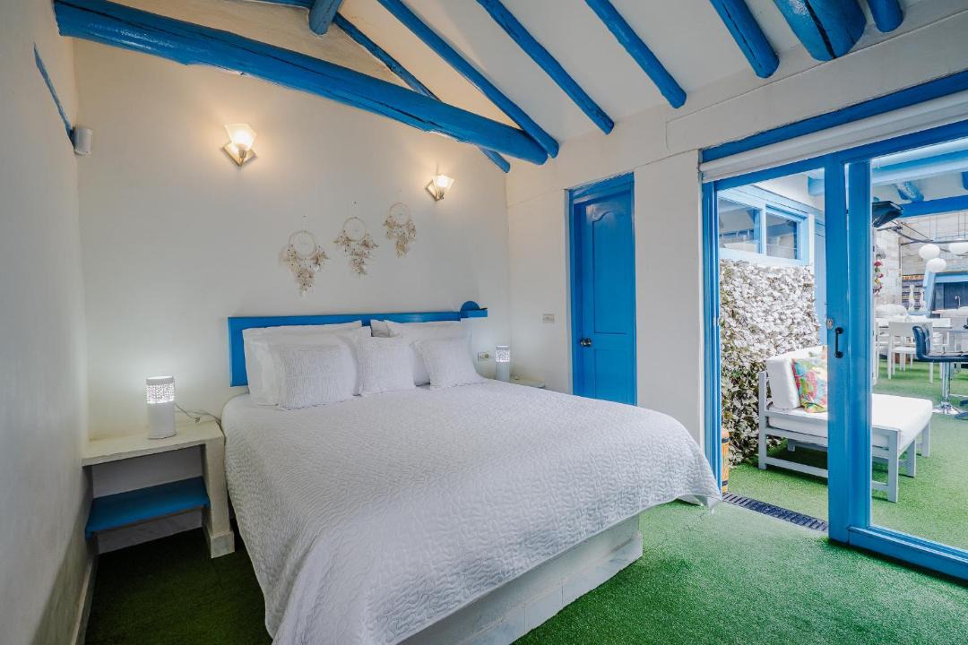 Old Town Bed & Breakfast | Casa azul