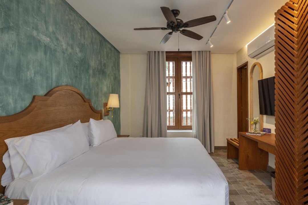 Cartagena Walled City Hotel | Hotel Voilá Pedregal By Huespedia
