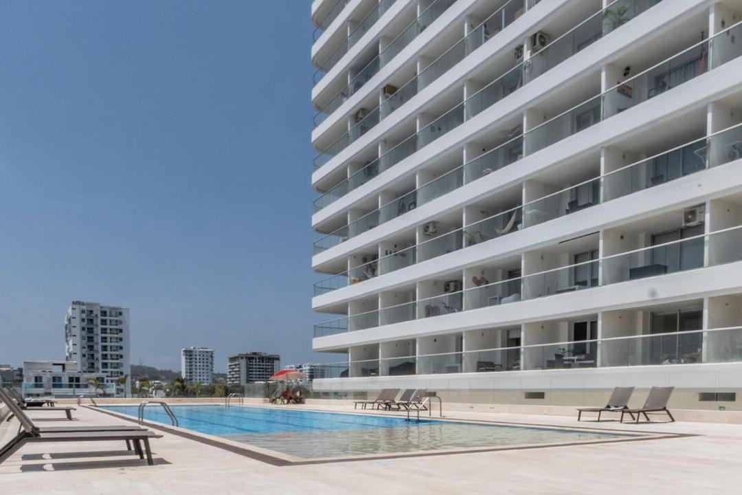 Urbanizacion Eliana Apartment | CB Lujoso Apartasuit -Vista al mar-linda piscina-cerca al Aeropuerto