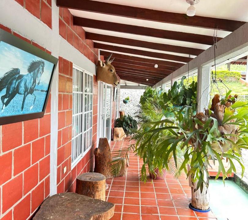 Yumbo House | Finca Las Gaviotas - Cerca a Cali - Privacidad, Piscina y Naturaleza