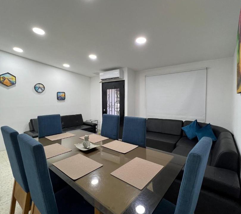 Pie del Cerro House | Family house colonial-style