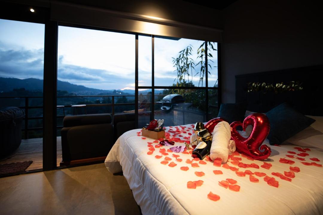 El Penol Hotel | Roots Eco House