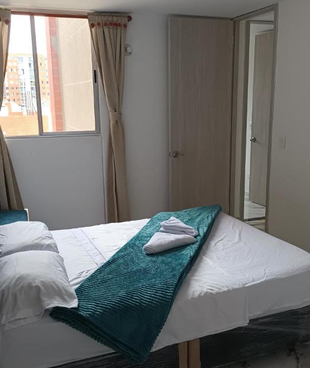 Ibague Apartment | El Dorado, Apartamento con piscina y parqueadero