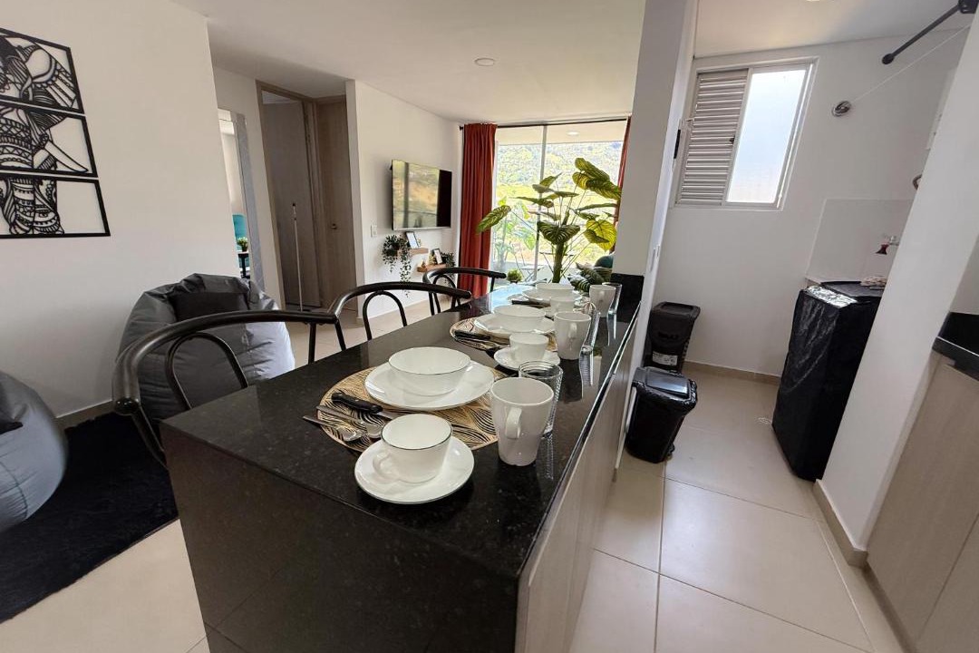 Sabaneta Apartment | Apartamento con vista a la montaña, piscina y gym