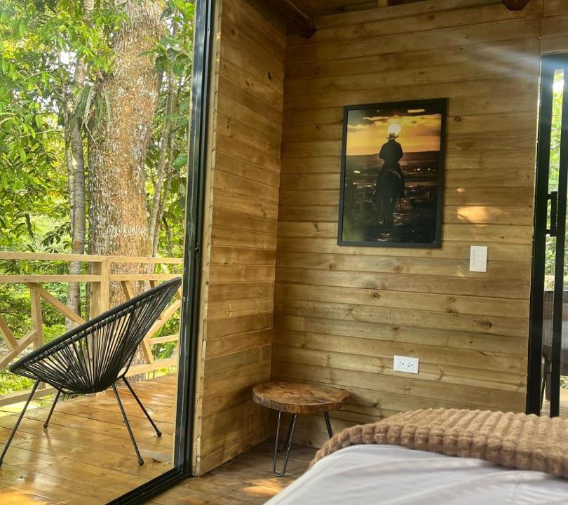 San Carlos Bed & Breakfast | RíoBosque Cabañas de lujo frente al rio desayuno incluido san carlos antioquia
