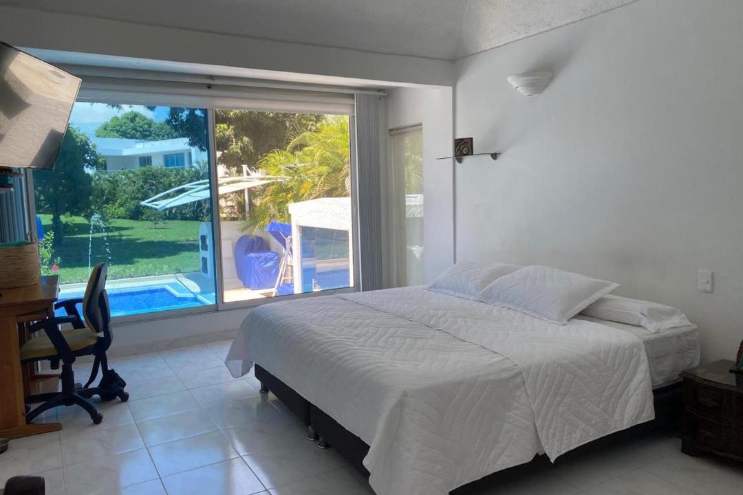 Girardot Villa | HERMOSA VILLA FAMILIAR CONDOMINIO CAMPESTRE EL PEÑON Piscina Privada Campo de Golf