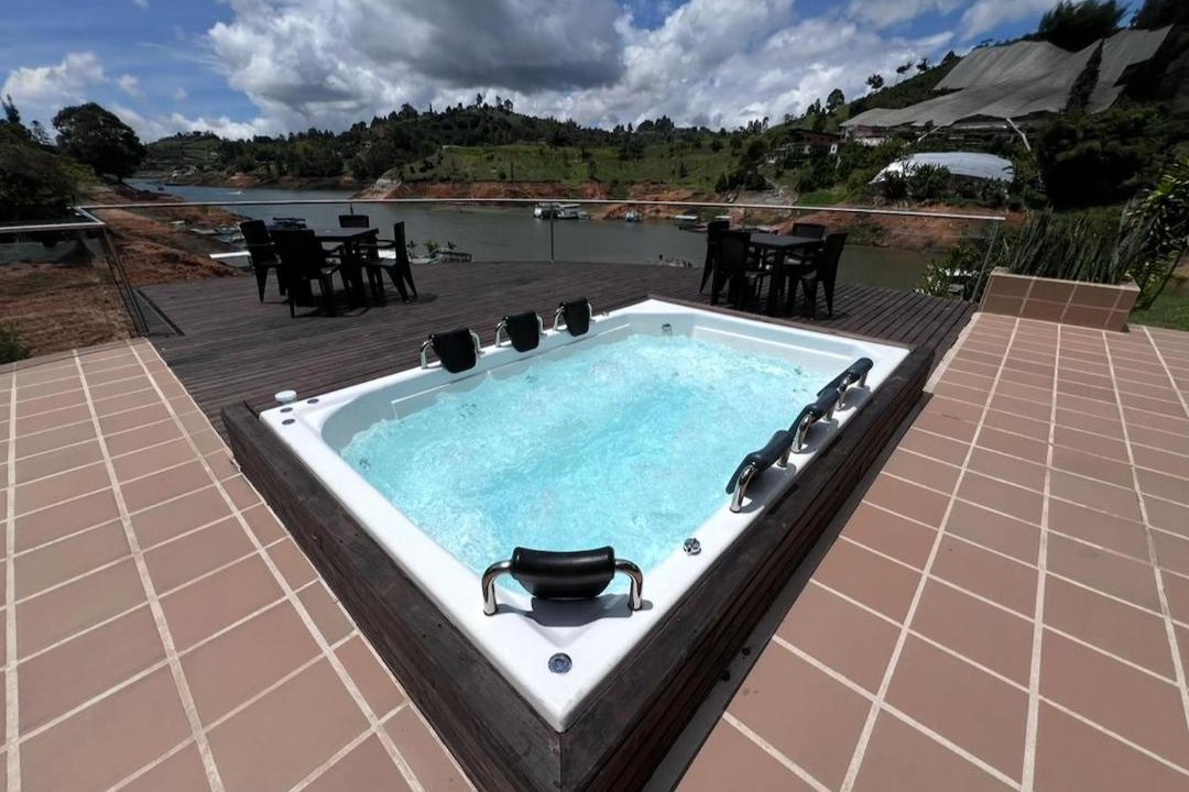 El Penol Villa | Finca con jacuzzi a 15min de Guatape