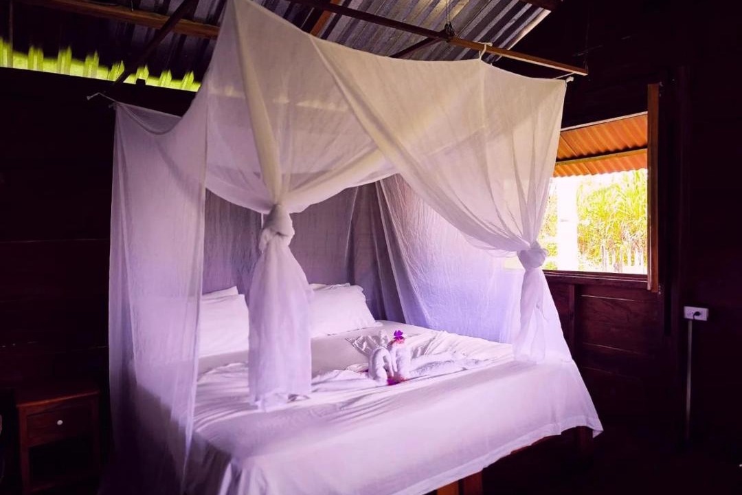 Nuqui Hotel | Cabañas Iracas del Mar