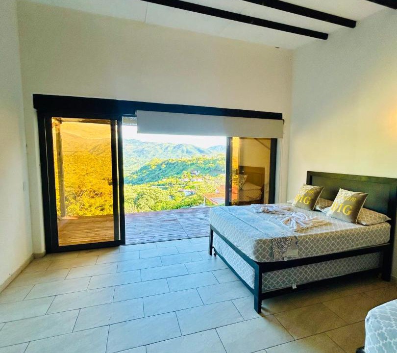 Sopetran House | Cabaña Cedro Amarillo - Jacuzzi Grande Con Calefacción - Cerca a Medellín