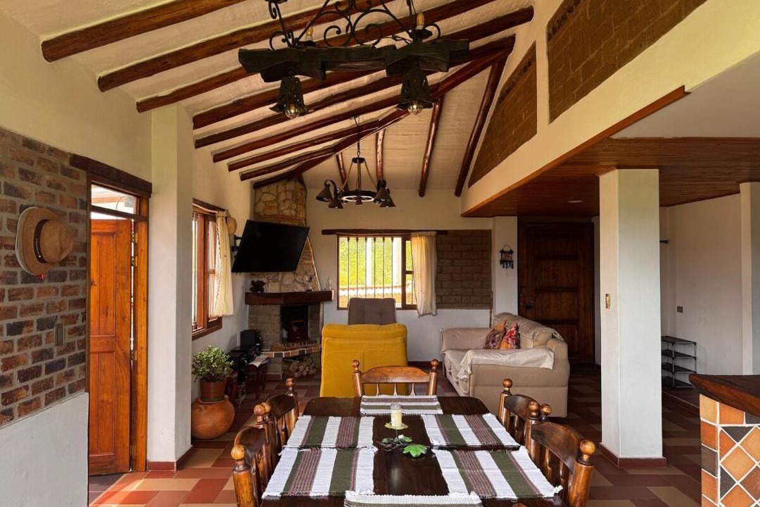 Boyaca Villa | Cabaña rustica en Paipa con chimenea