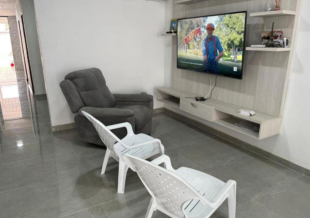 Sur Occidente House | Casa en Barranquilla, Puerta de Oro,Carnaval,Playa
