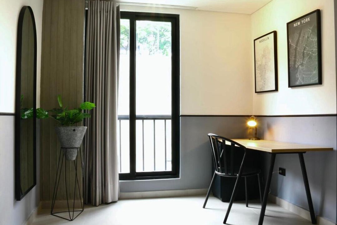 El Poblado Apartment | Apt in el Poblado, walkable area with parking 215