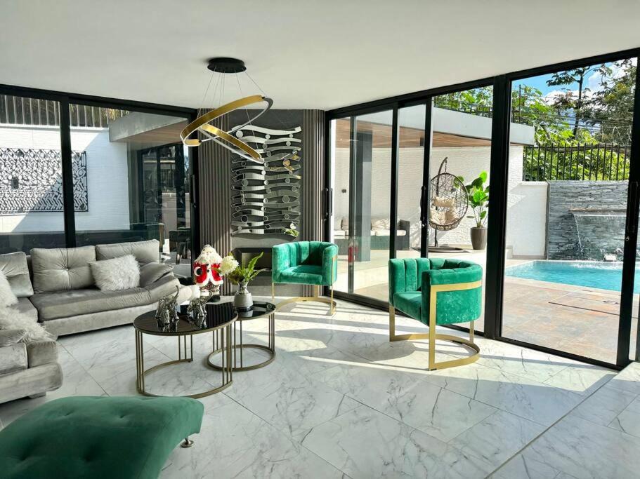 Buenos Aires Villa | Mansión moderna Poblado-Piscina-