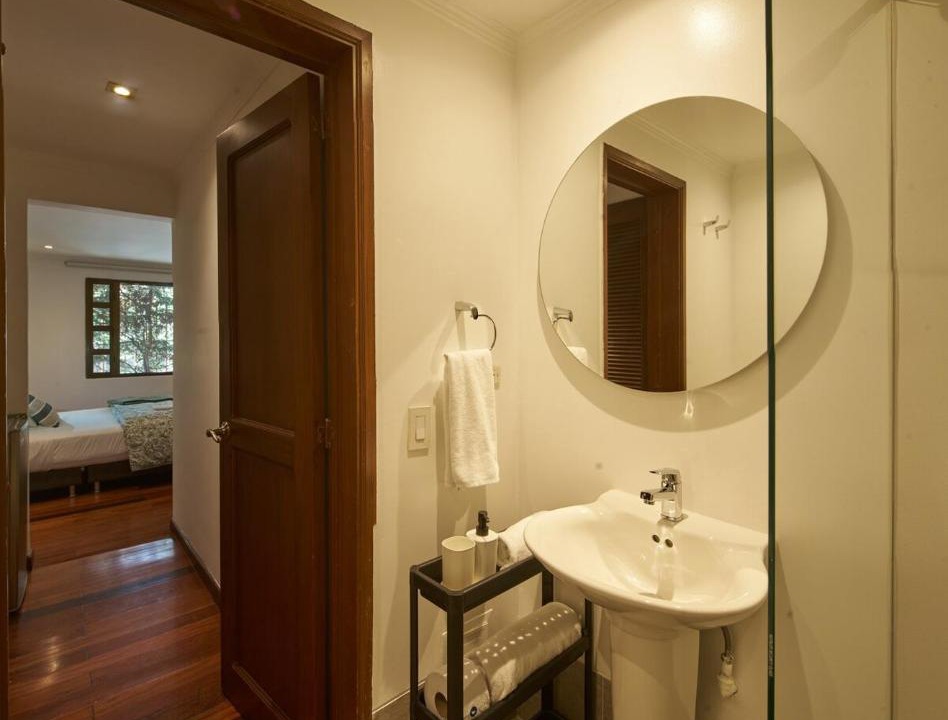 El Palomar Apartment | Design & Comfort in Zona G 101