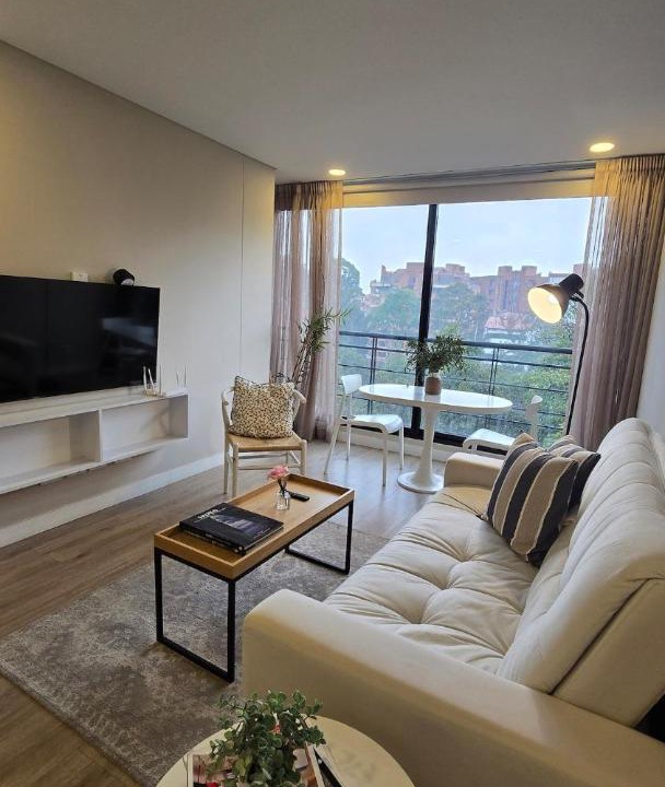 Antiguo Country Apartment | Elegant 2-Bedroom Loft 604 with Stunning Park View