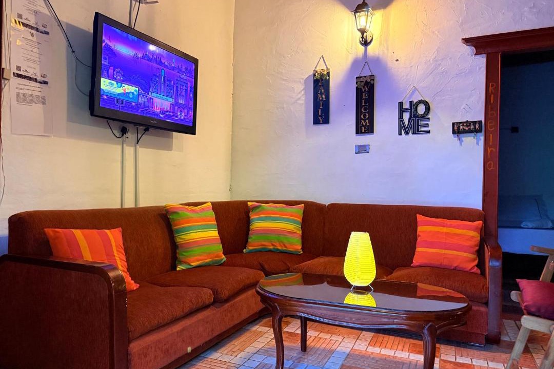 Jardin House | Maravilla de cabaña grupal 5-10 personas parking, wifi, campestre, cercana