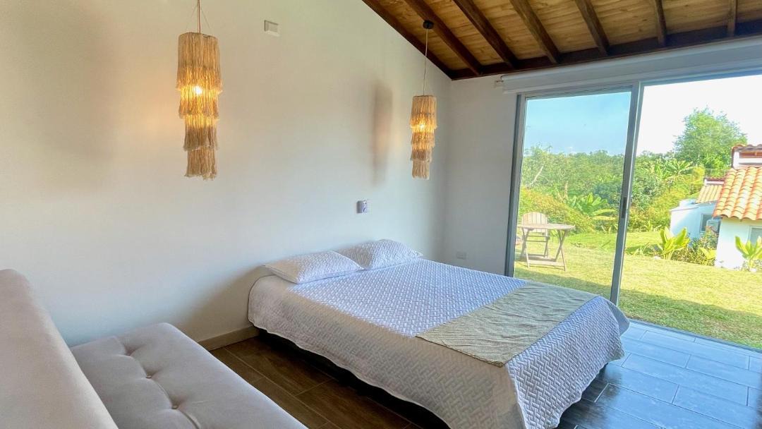 Armenia House | Casa Cielo en Tres Colinas