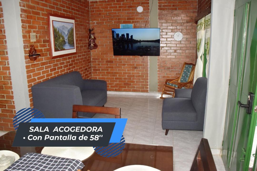 Darien House | Lago Calima Cozy Cabin