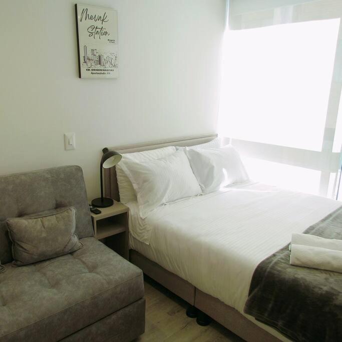 Quinta Paredes Apartment | Mevak Station Apartamento en Corferias