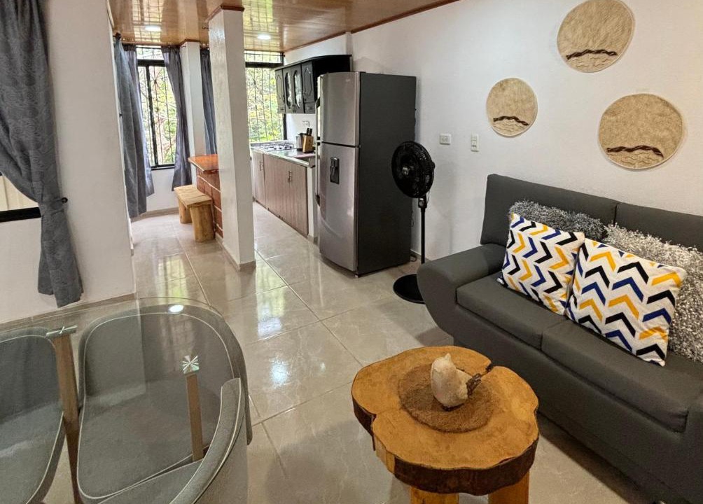 Niquia Apartment | Apartamento amoblado con excelente ubicación y rutas de transporte