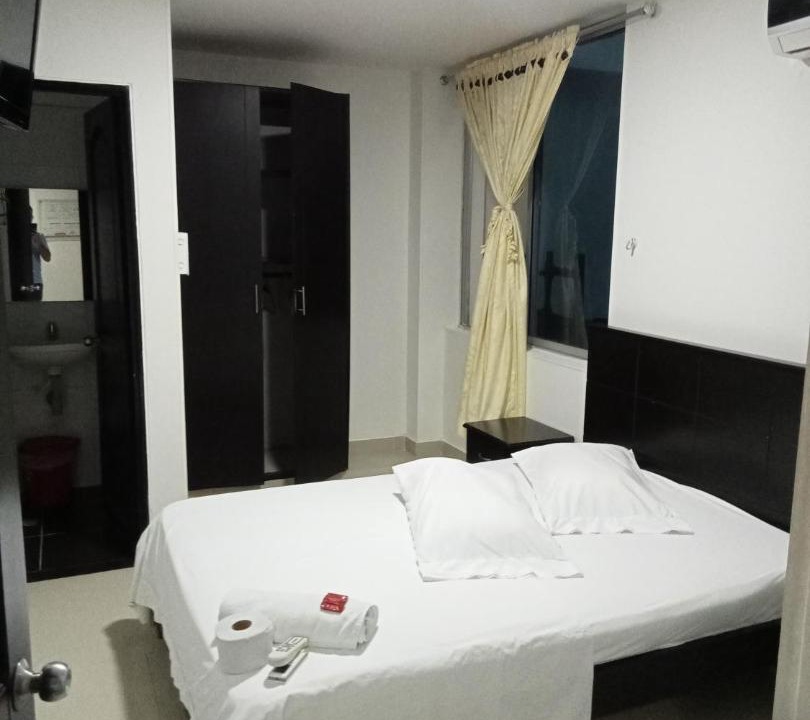 Chaparral Apartment | Hotel Fontana