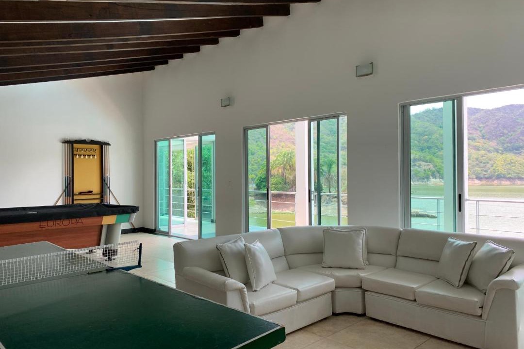 Prado House | Isla Privada al interior de Colombia en Prado Tolima