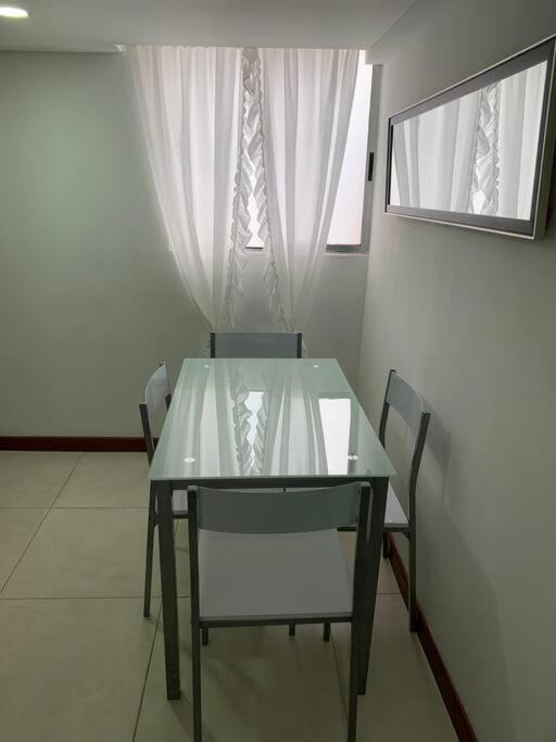 Engativa Apartment | Apartamento cerca del centro comercial Titán. 300