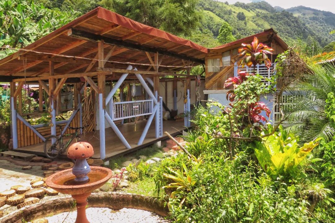 Jardin House | Casa, Sol y Montaña