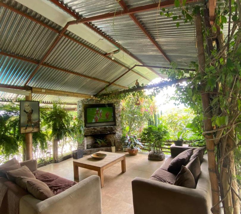 La Vega House | Los Naranjos Hostal