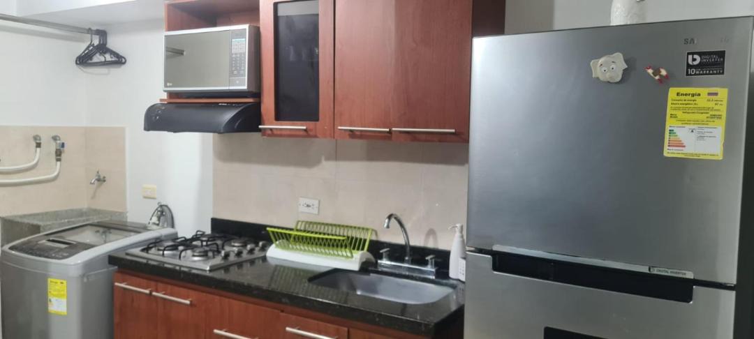 Villa Hermosa Apartment | Comodo apartamento en Medellín con una vista maravillosa de la ciudad