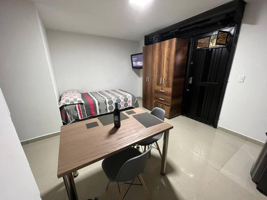 Itagui Apartment | Apartaestudio entero cerca estacion metro Itagui