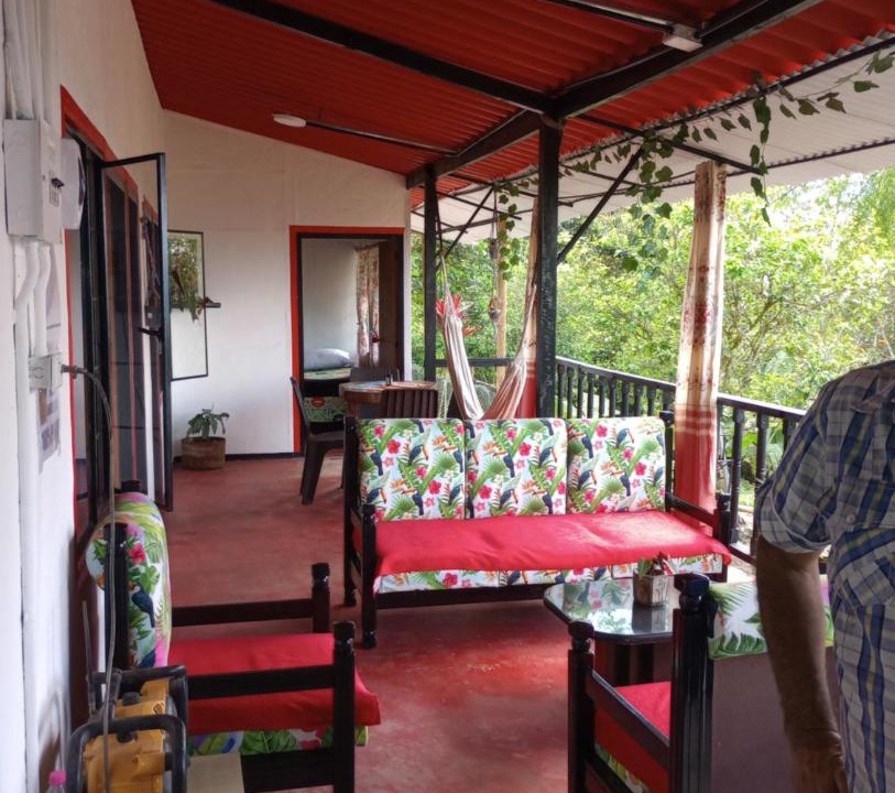 Calarca House | Los Laureles