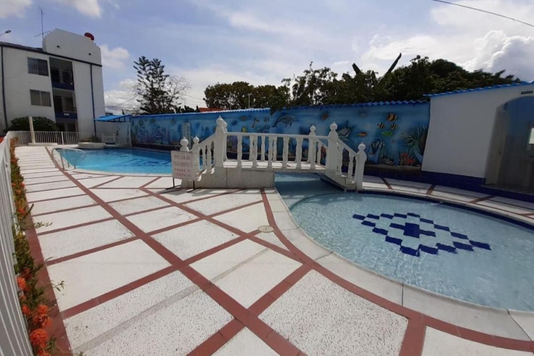 Flandes Apartment | Apartamento con piscina
