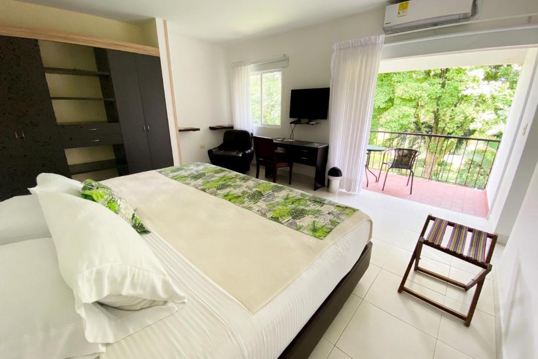 Cali Hotel | Hotel Campestre Santa Monica Pance