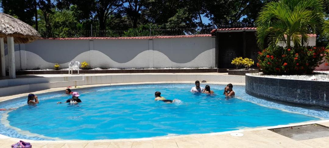 Guayabal House | PARAISO CVS ARMERO GUAYABAL