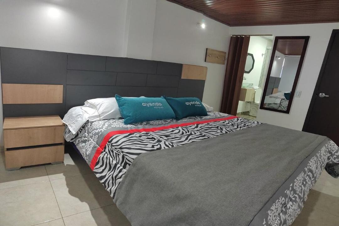Engativa Hotel | Hotel Gold House