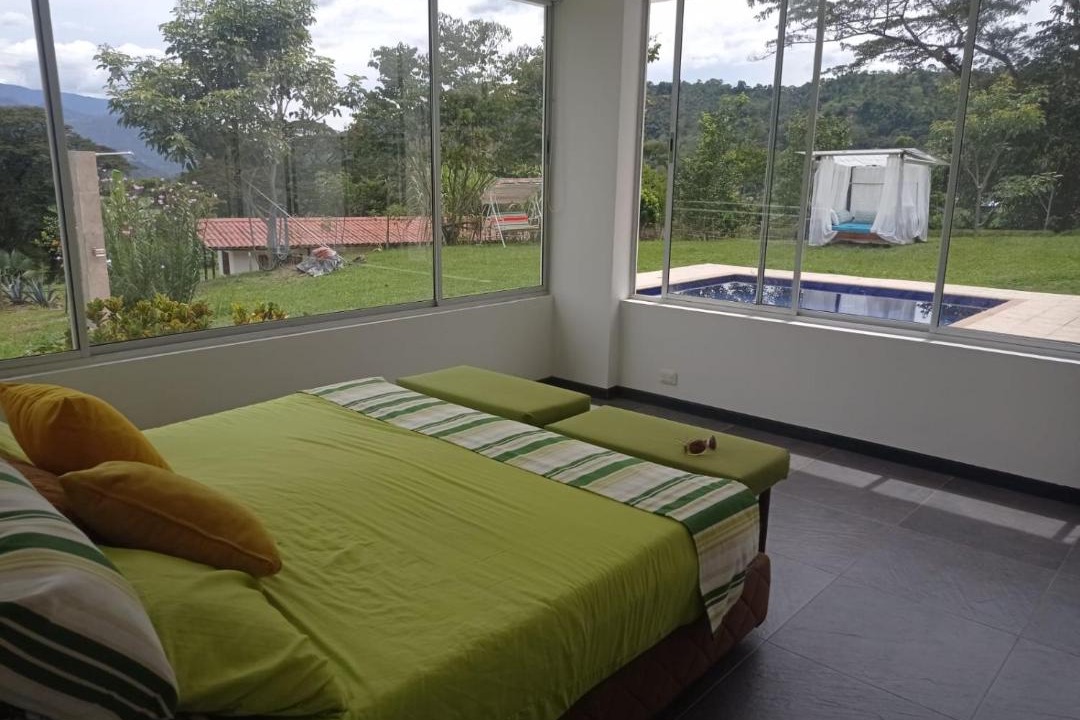 San Francisco Villa | Quinta con piscina en la vega