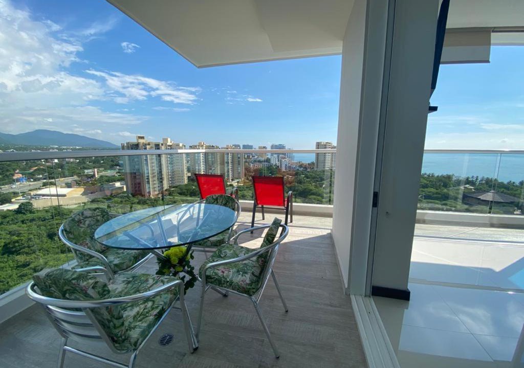 Santa Marta Apartment | Tom Ocean Club con vista al mar piso 15 bello horizonte santa marta carrera 3 #110-55 bello orizonte santa marta