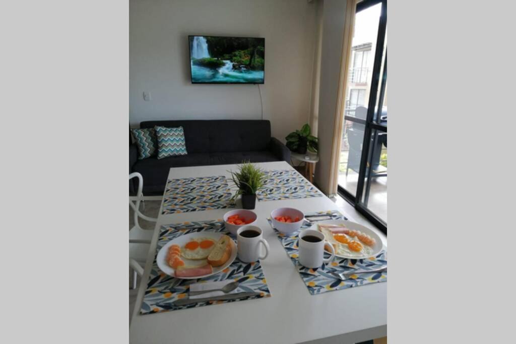 La Tebaida Apartment | APTO WIFI+ AIRE AC +PISCINAS +JACUZZI +TOBOGAN+BBQ
