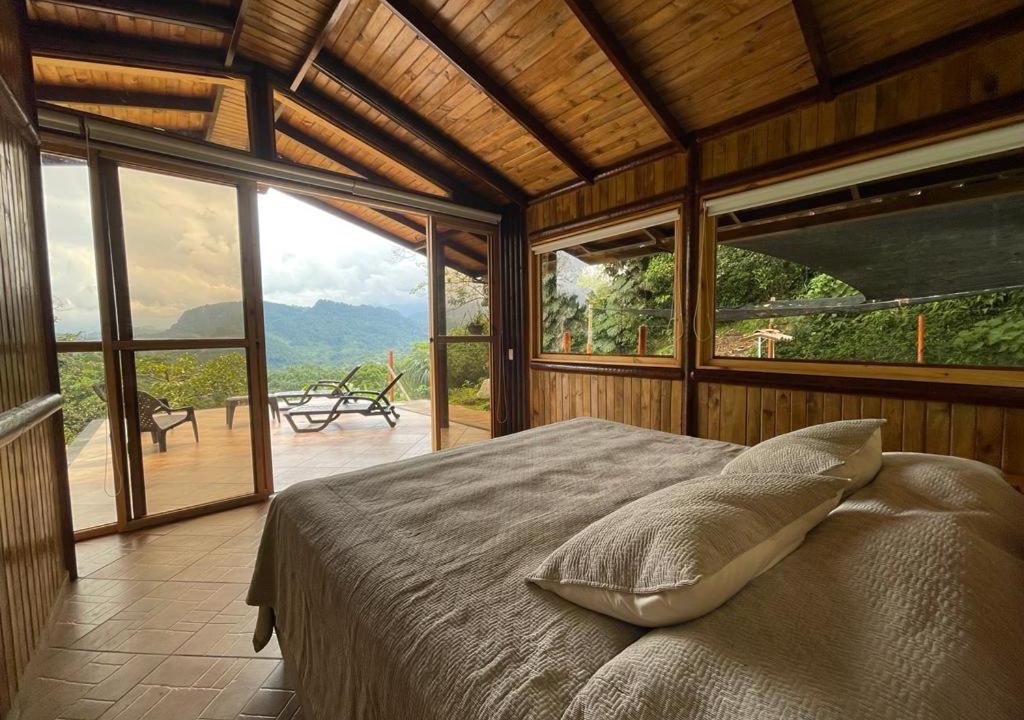 Sasaima Ski Chalet | cabaña ecologica