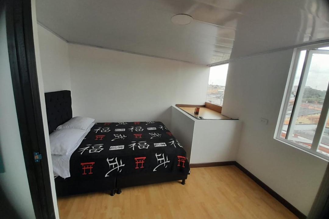 Puente Aranda Apartment | cerca club militar Corferias, embajada americana 501