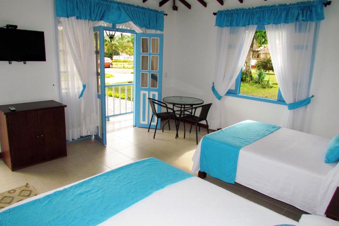 Armenia Hotel | Hotel Campestre Pueblo Bello