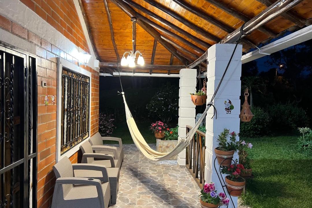 Piedecuesta Ski Chalet | Hermosa Cabana con bonito Jardin y piscina en la Mesa de los Santos