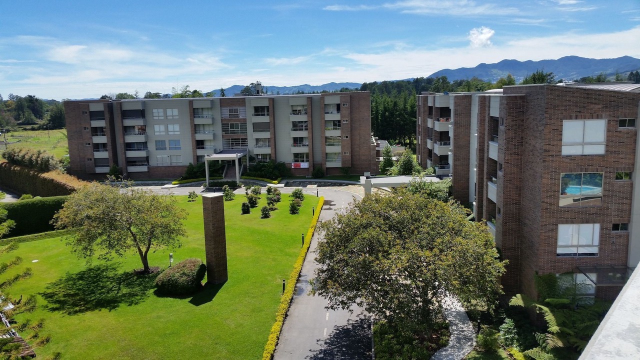 Photo of Buildings in Llanogrande