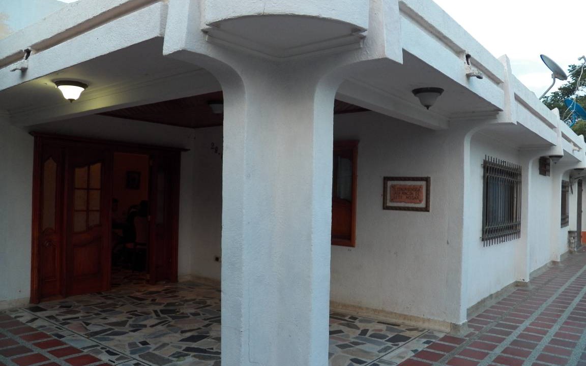 Photo of Buildings in Mamatoco