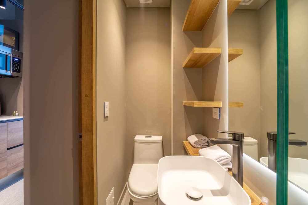 Photo of Bathroom in Calle 100