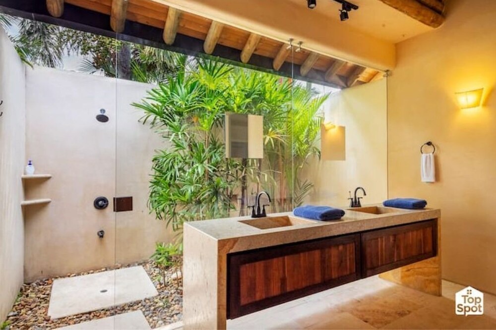 Photo of Bathroom in Tocaima