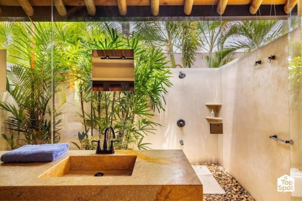 Photo of Bathroom in Tocaima