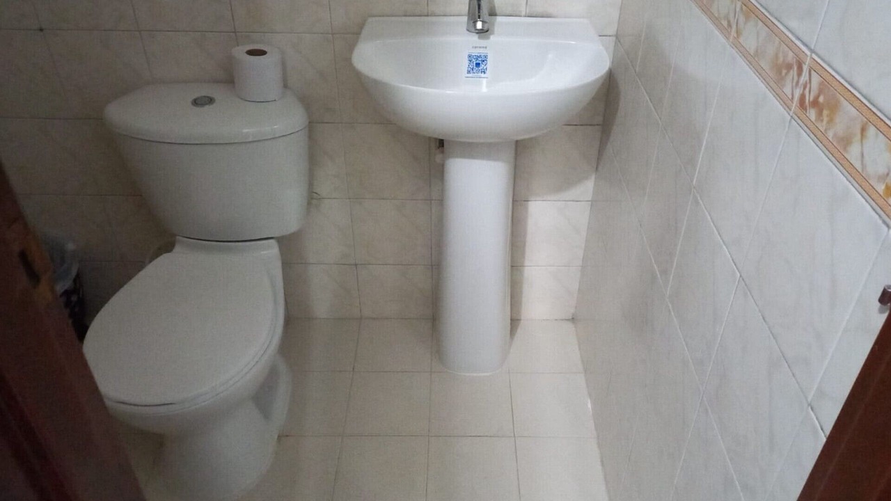 Photo of Bathroom in Cali